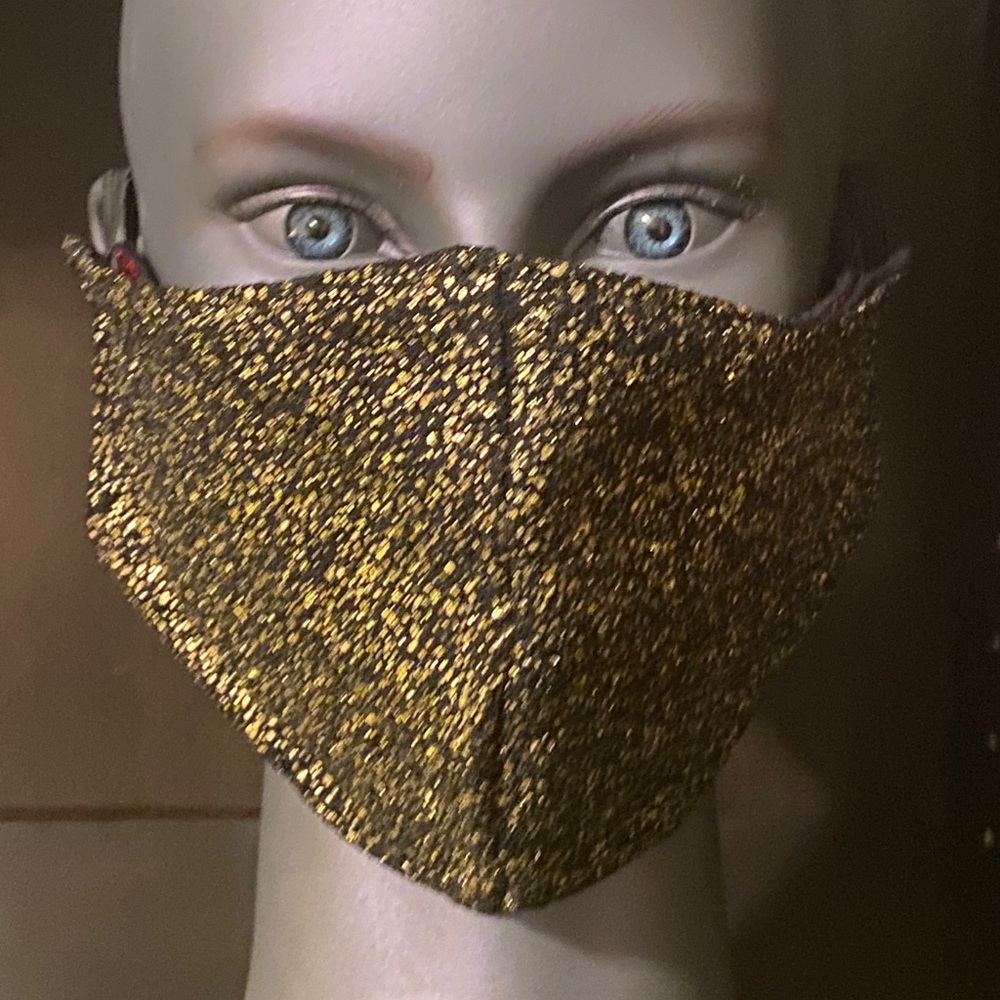 BRAND NEW CUSTOM MADE FACE MASK CAN BE WASHED